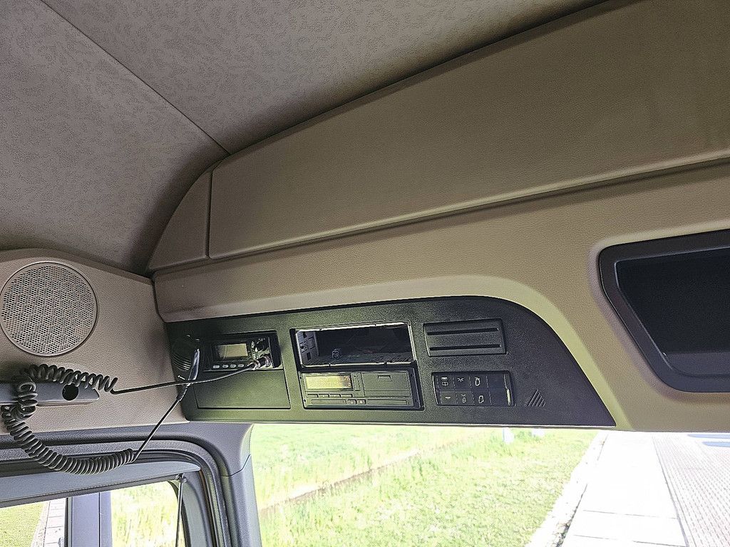 MERCEDES-BENZ ACTROS 1843