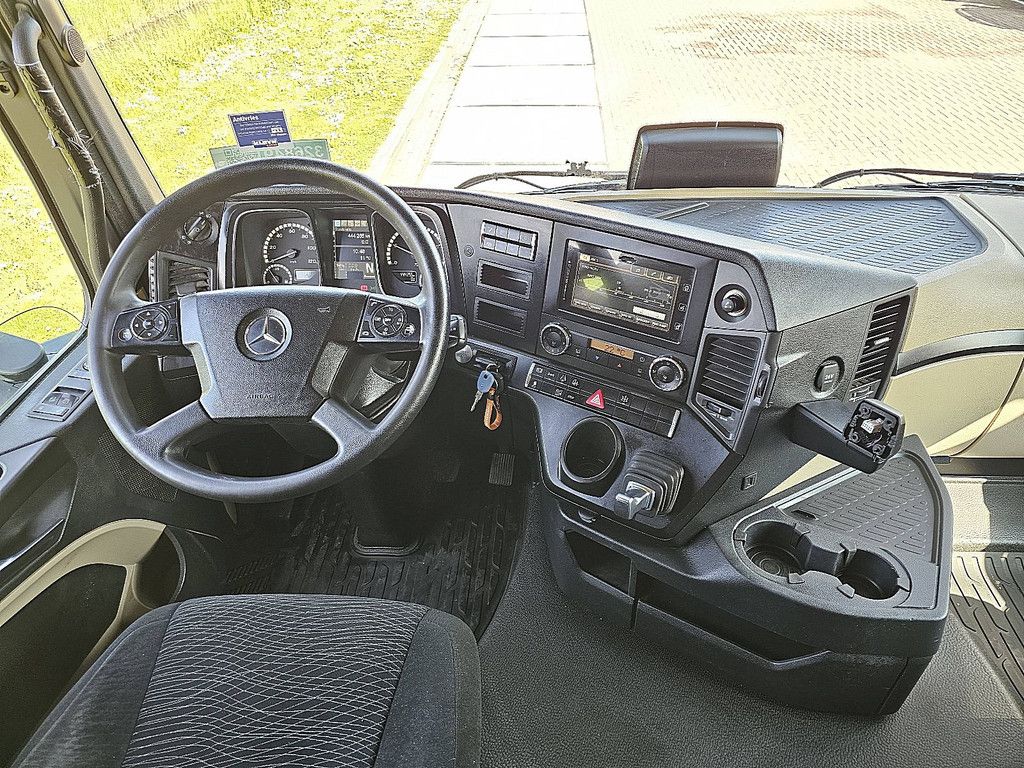 MERCEDES-BENZ ACTROS 1843