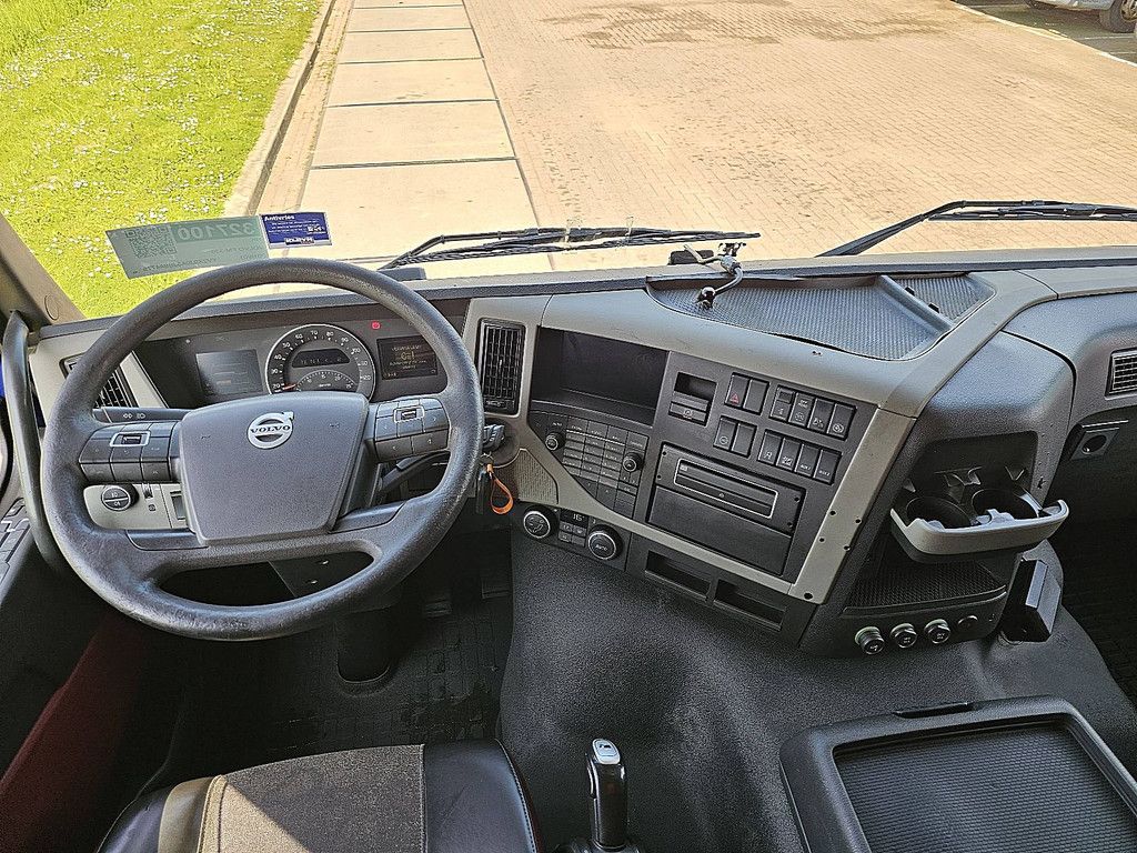 VOLVO FM 330 sleepercab nl-truck