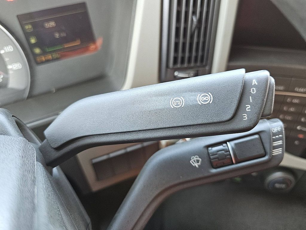 VOLVO FM 330 sleepercab nl-truck