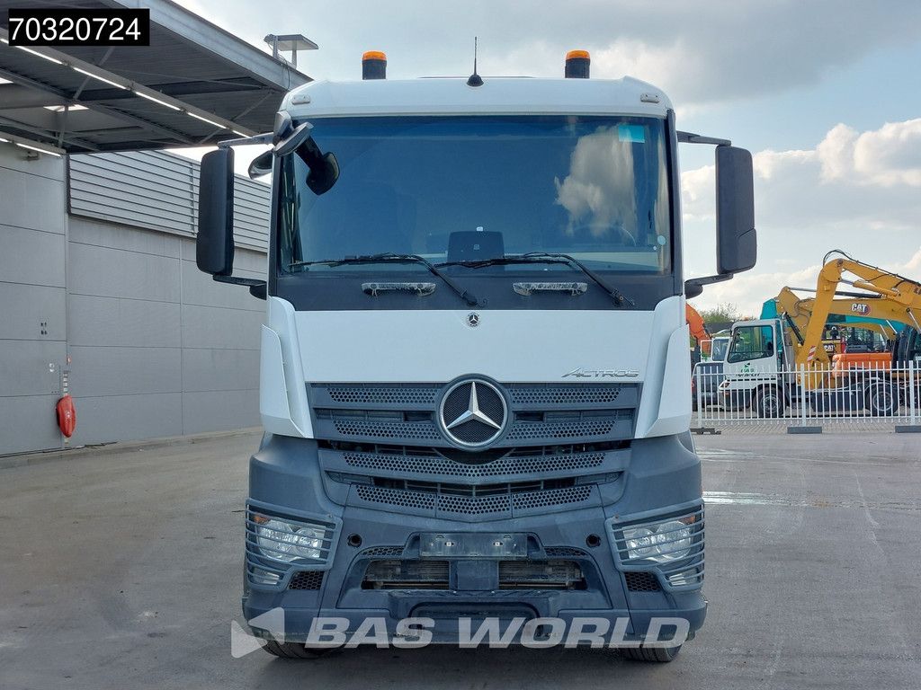 Mercedes Actros 1845 4X2 ClassicSpace Retarder Hydraulik + Schwing-Stetter 12m3 Liftachse
