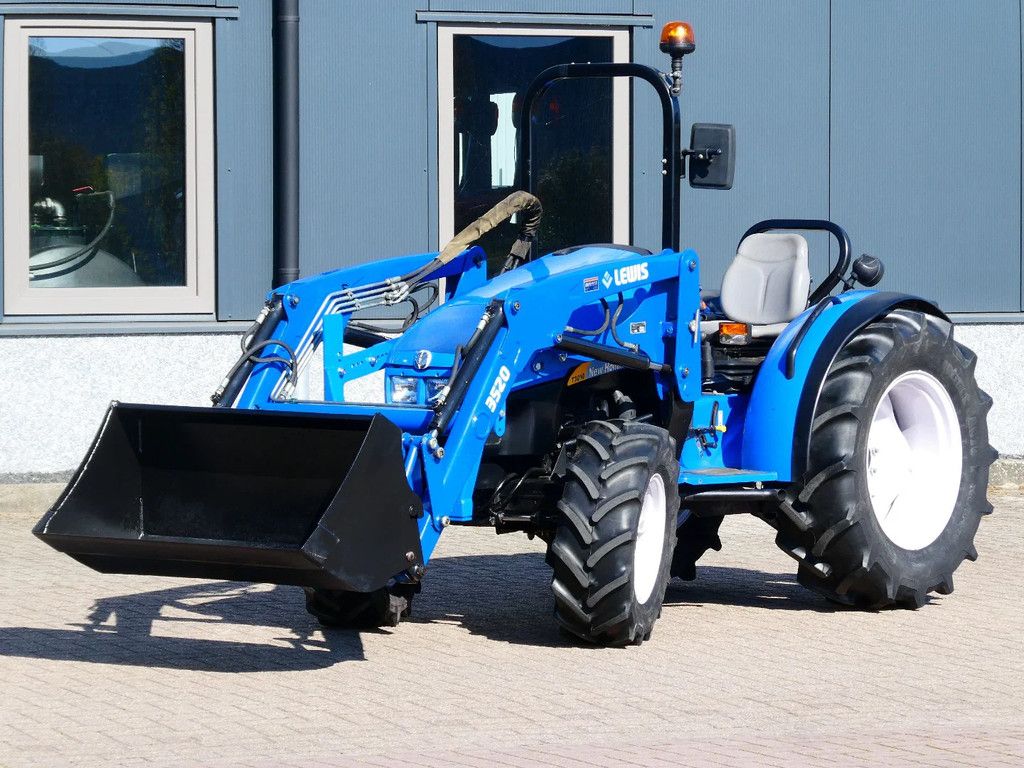 New Holland T3010 4wd / 00801 Draaiuren / Voorlader
