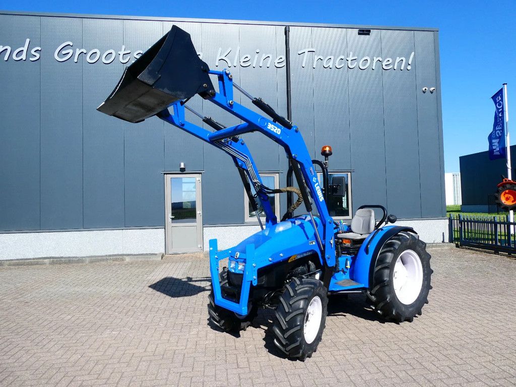 New Holland T3010 4wd / 00801 Draaiuren / Voorlader