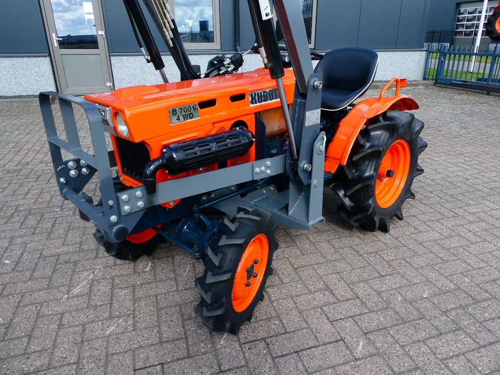 Kubota B7001 4wd / Voorlader