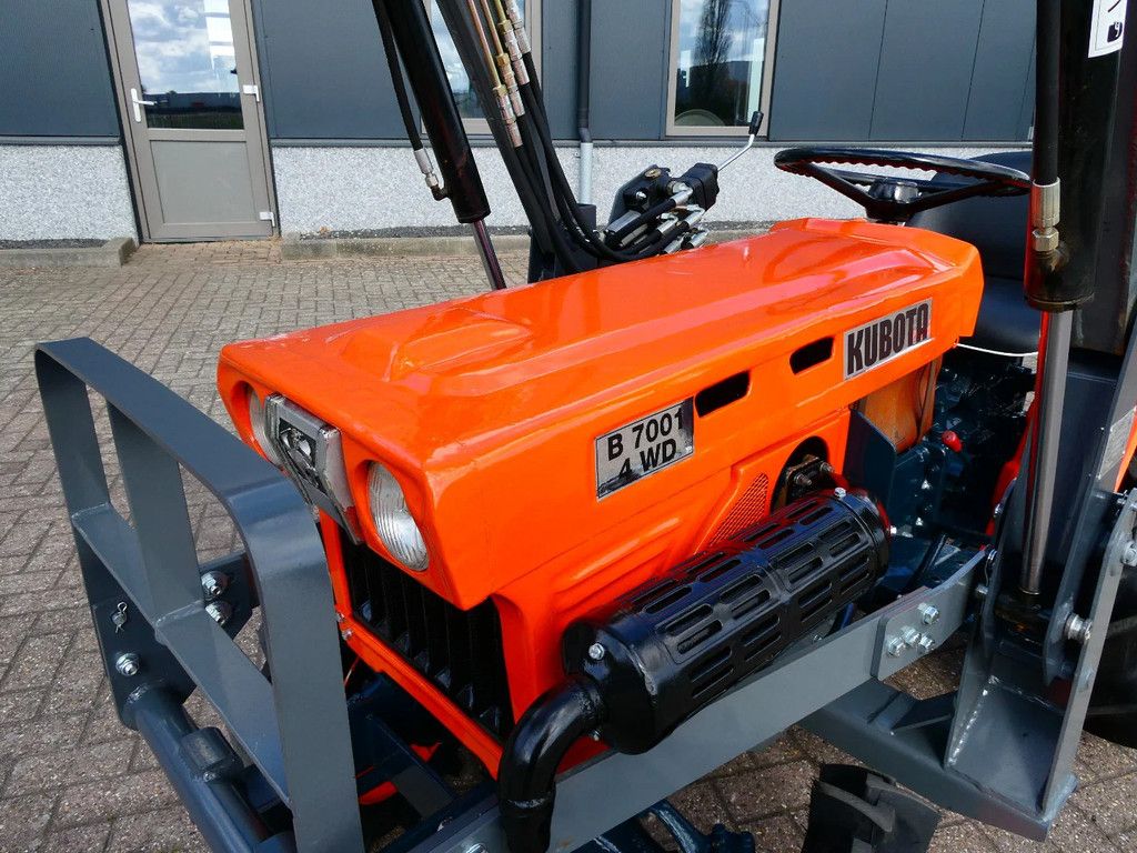Kubota B7001 4wd / Voorlader