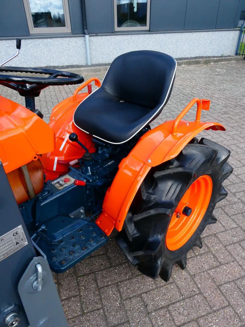 Kubota B7001 4wd / Voorlader