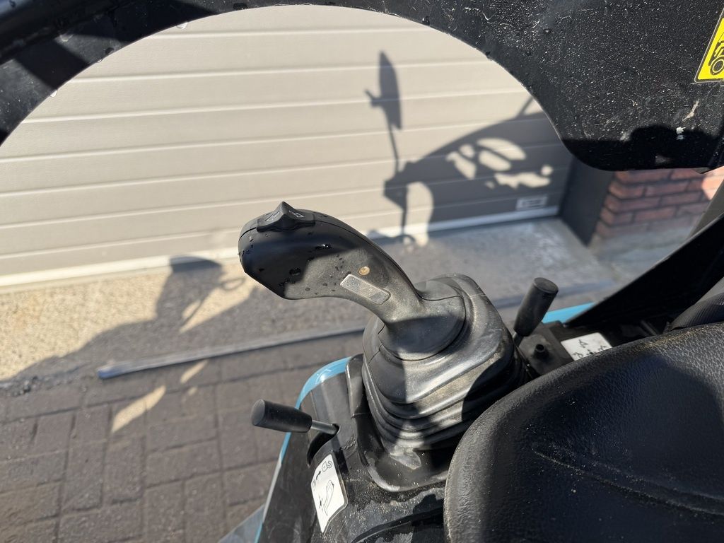 Giant G1500 X-TRA minishovel / kniklader 2024 430 uur