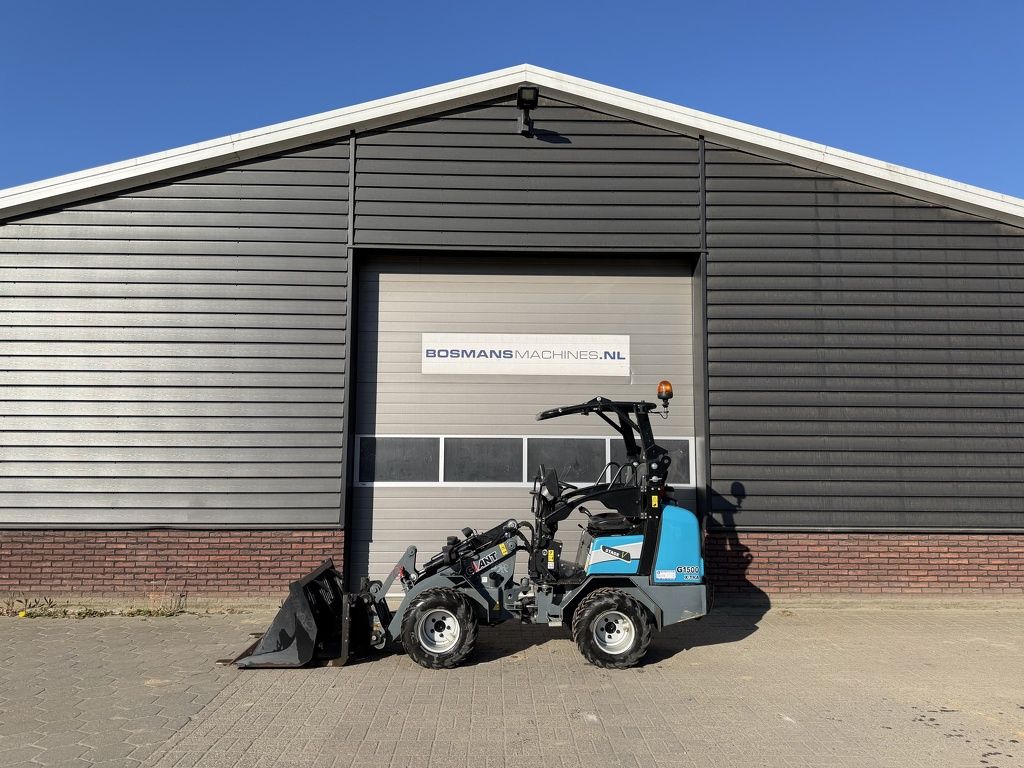 Giant G1500 X-TRA minishovel / kniklader 2024 430 uur