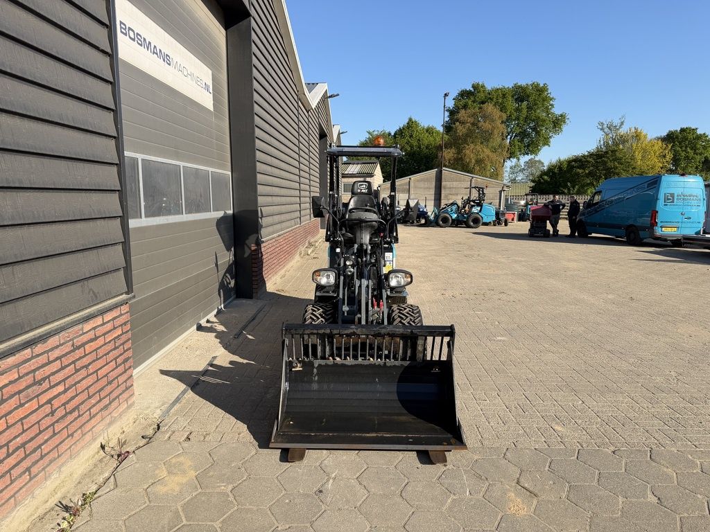 Giant G1500 X-TRA minishovel / kniklader 2024 430 uur