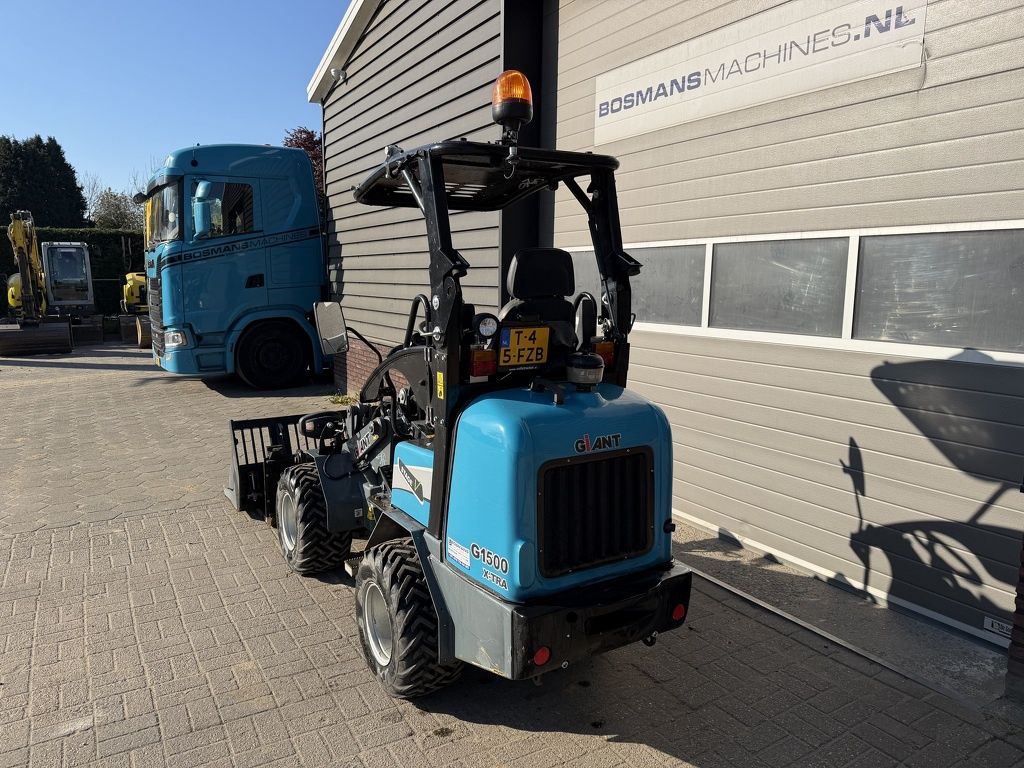 Giant G1500 X-TRA minishovel / kniklader 2024 430 uur