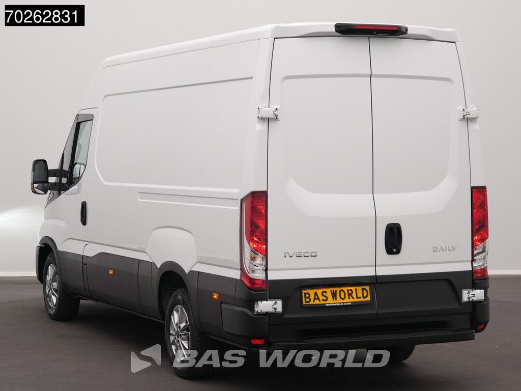 Iveco Daily 35S21 BPM VRIJ! 3.0L Automaat 210PK L2H2 2025-Model 3,5t Trekvermogen ACC LED CarPlay Camera Parkeersensoren Velgen Euro6 L3 12m3 Klima