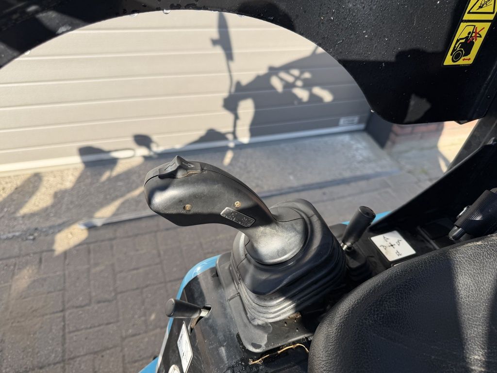 Giant G1500 X-TRA minishovel MIAMI blue 2024