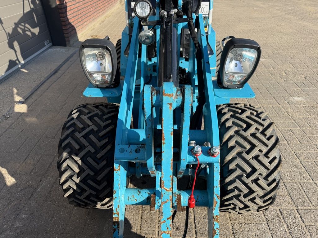 Giant G1500 X-TRA minishovel MIAMI blue 2024