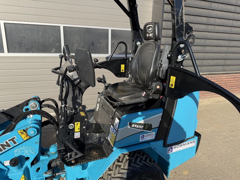 Giant G1500 X-TRA minishovel MIAMI blue 2024