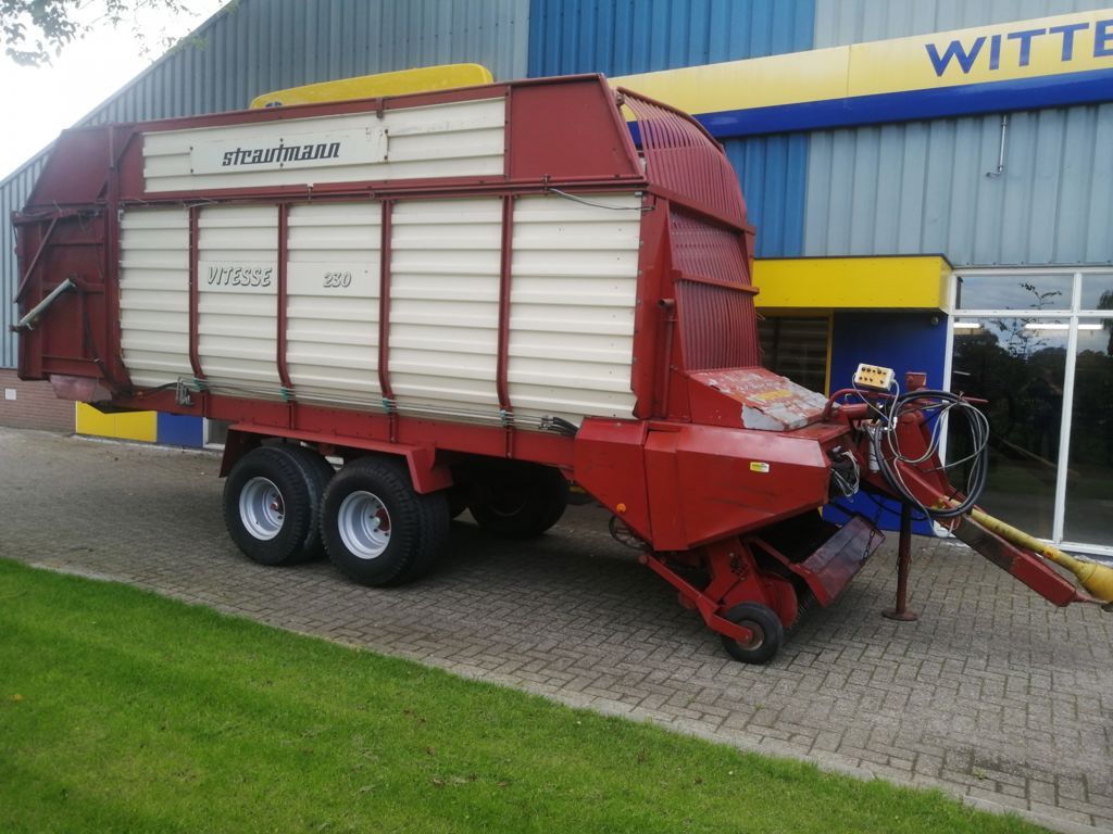 Strautmann Vitesse 230 opraapwagen
