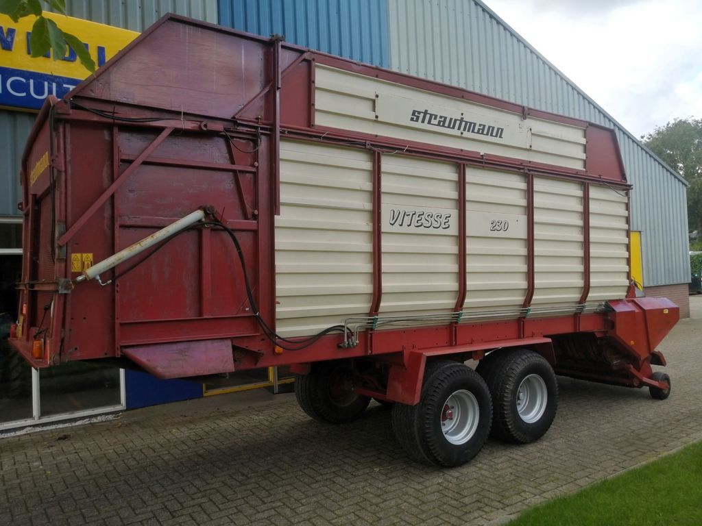 Strautmann Vitesse 230 opraapwagen