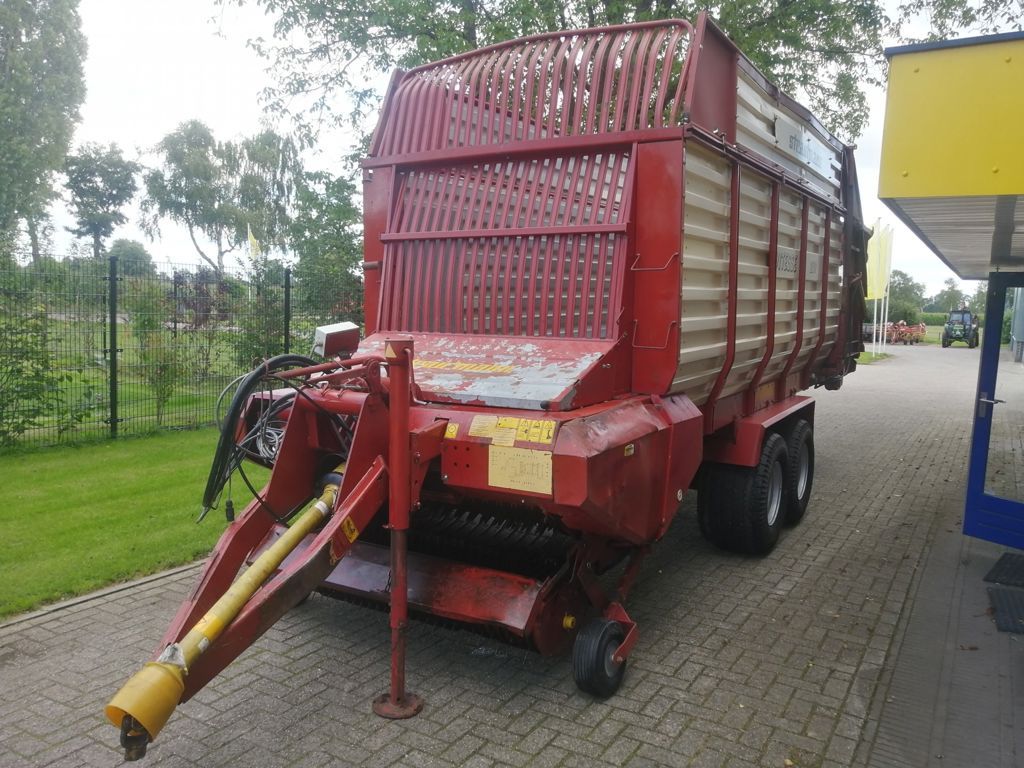 Strautmann Vitesse 230 opraapwagen