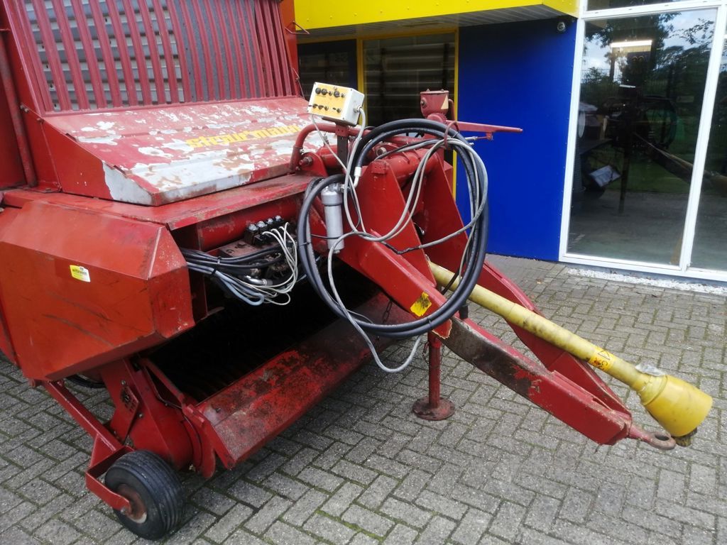 Strautmann Vitesse 230 opraapwagen