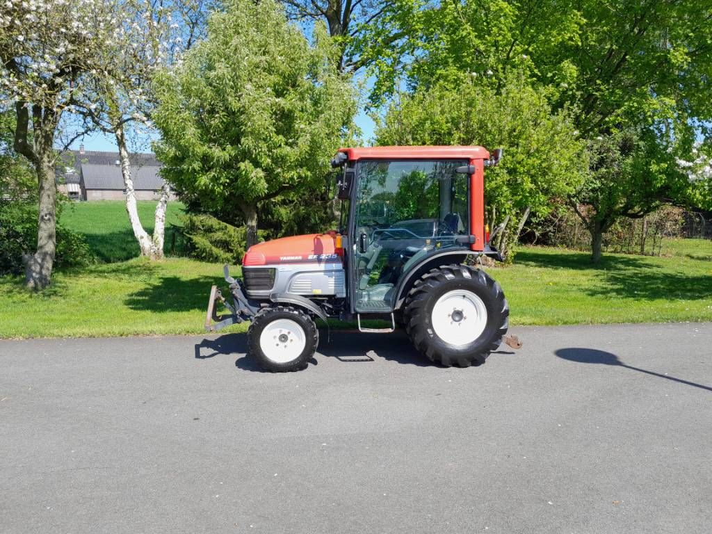 Yanmar EF 235 HST midi/minitrekker NL kenteken
