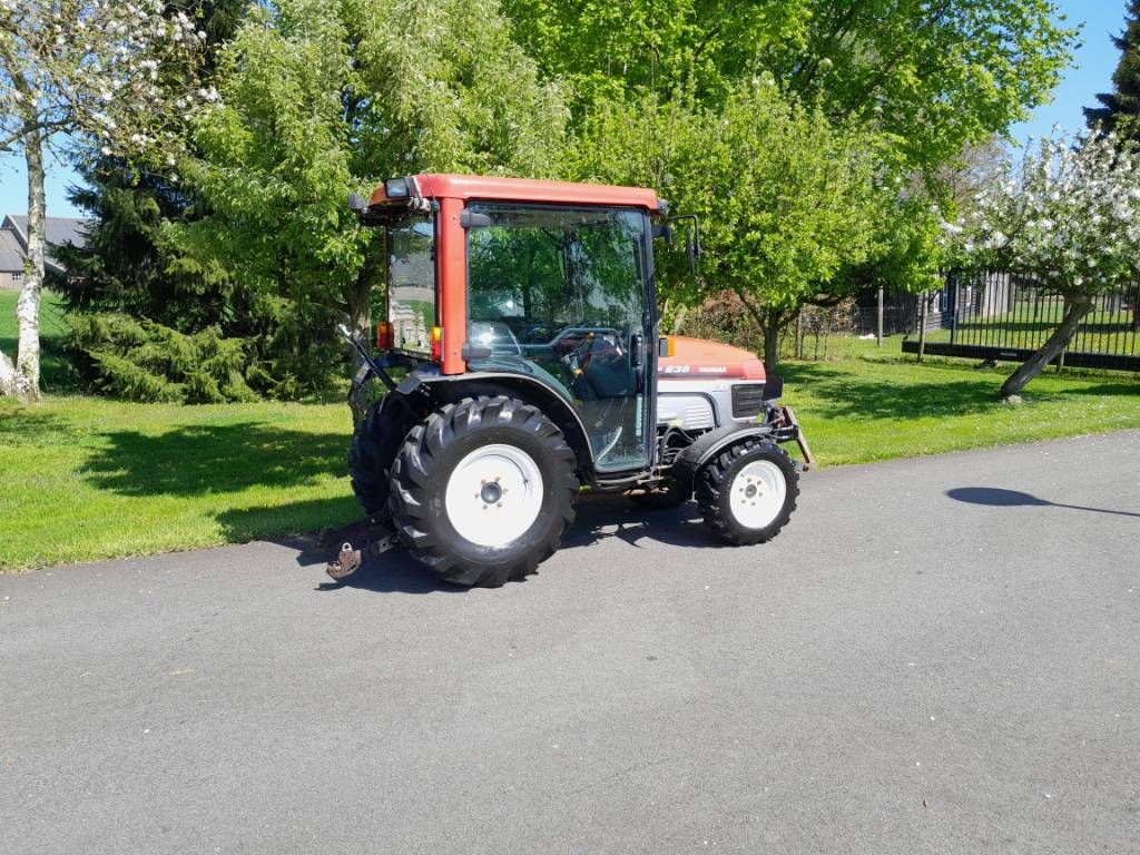 Yanmar EF 235 HST midi/minitrekker NL kenteken