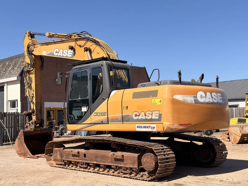 Case CX210B