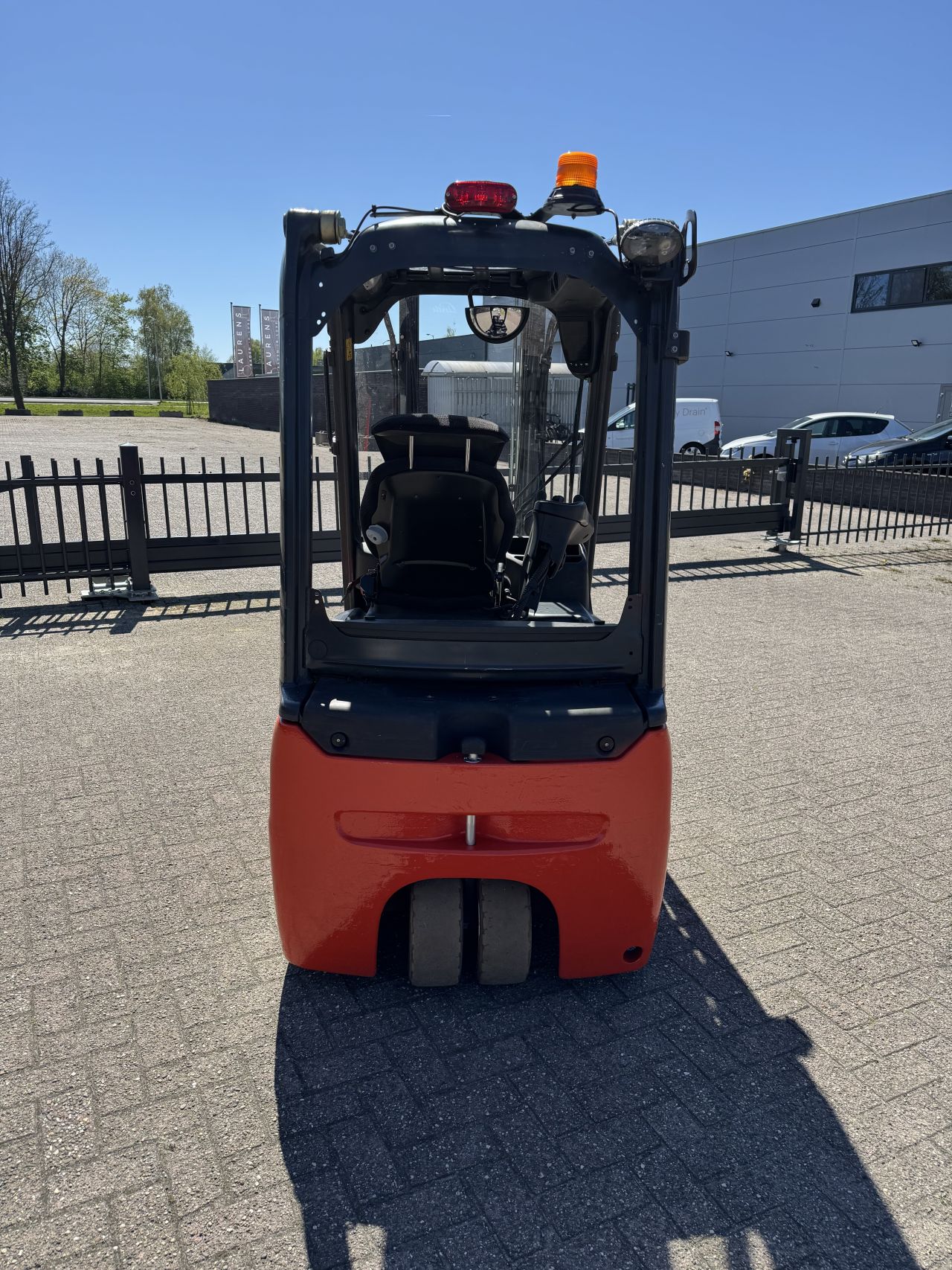 Linde E18 EVO 2018/2021 VORKENVERSTELLER / UITSCHUIFBARE VORKEN