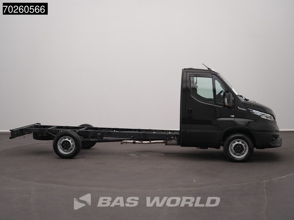 Iveco Daily 35S21 BPM VRIJ! 3.0L Automaat BPM VRIJ Chassis Cabine 410WB 2025 model LED CarPlay ACC Airco Fahrgestell Airco