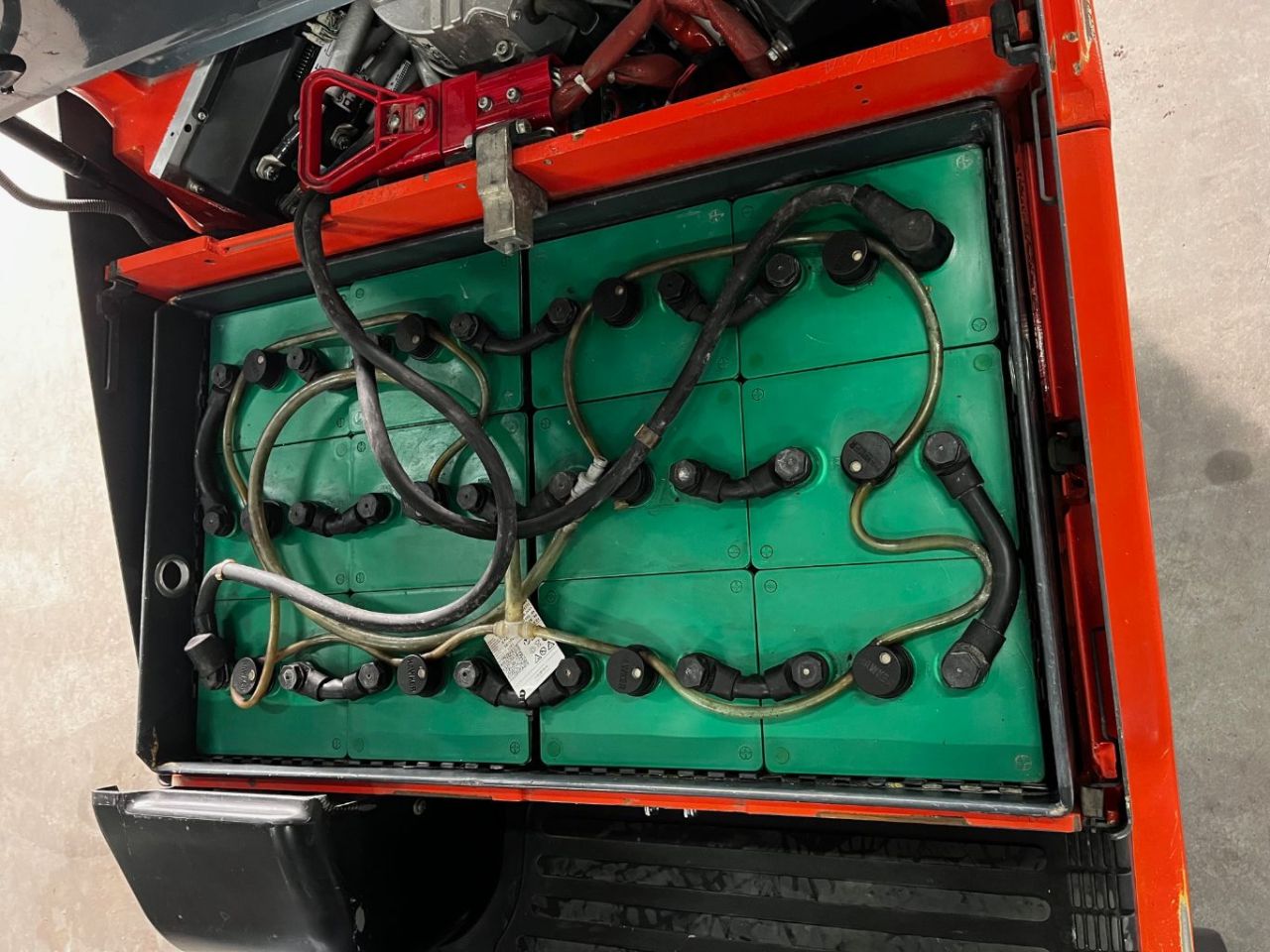 TOYOTA 7FBEST15 TRIPLOMAST, SIDESHIFT, Accu bj 2018, weinig uur.