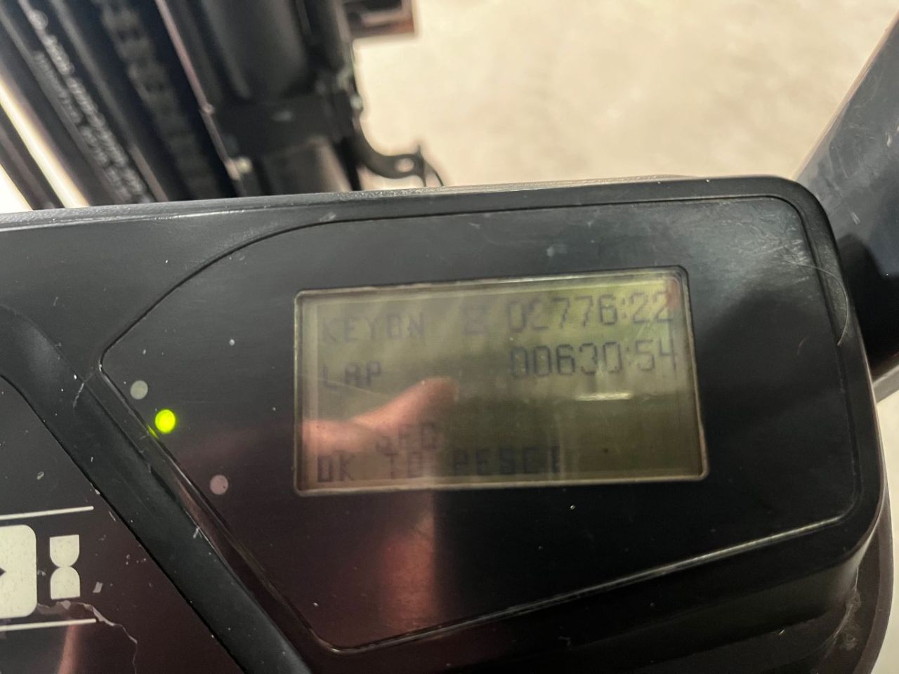 TOYOTA 7FBEST15 TRIPLOMAST, SIDESHIFT, Accu bj 2018, weinig uur.