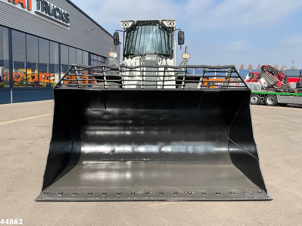 Liebherr L566 Wheel loader