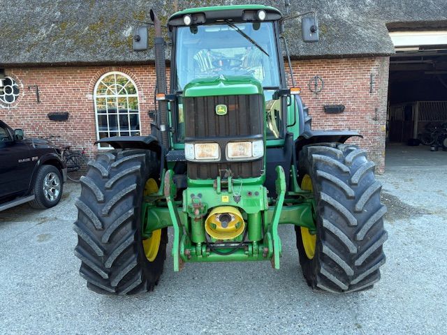 John deere 6530