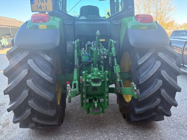 John deere 6530