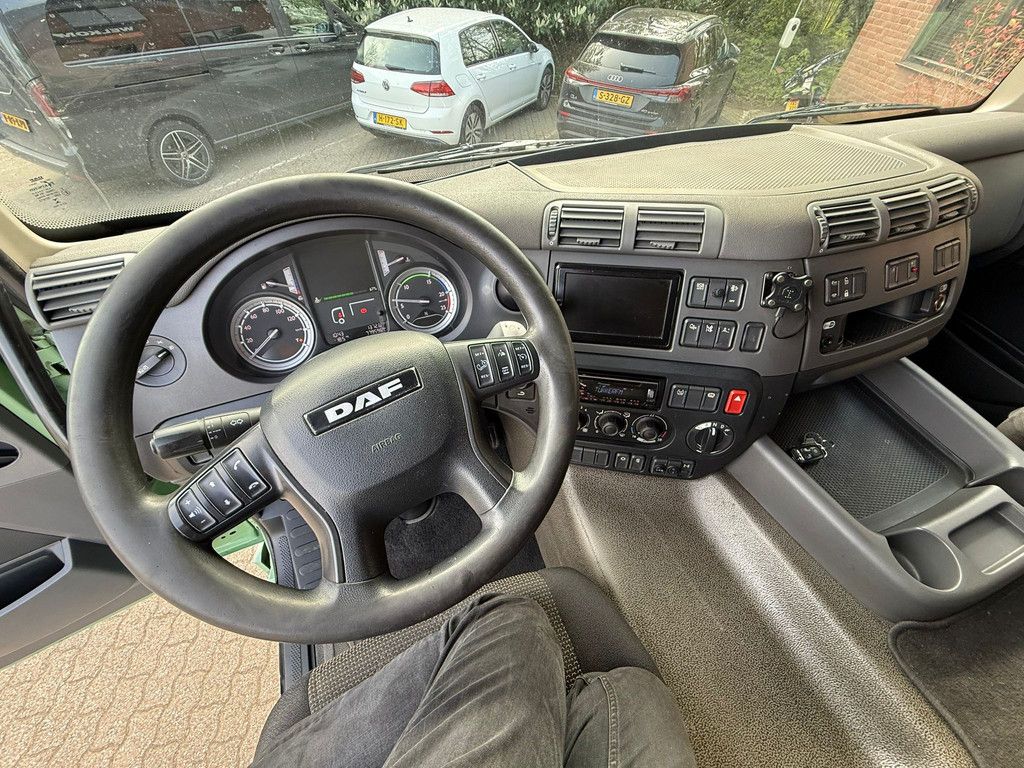 DAF CF 400 Space Cab LED RVS NL Truck APK/TUV 03-2027