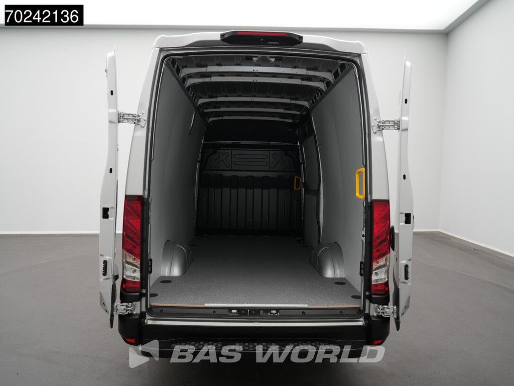 Iveco Daily 35S21 BPM VRIJ! 3.0L Automaat L2H2 210PK 2025-Model 3,5t Trekgewicht ACC LED Navi LM-Velgen Camera Euro6 L2 12m3 Klima