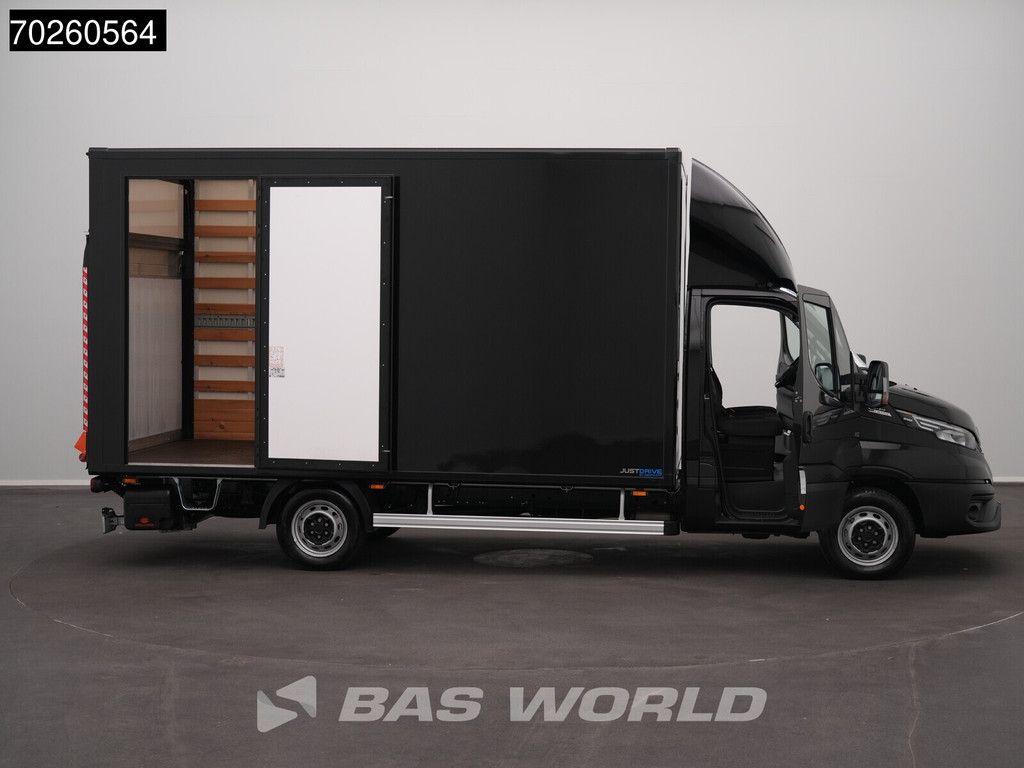 Iveco Daily 35S21 BPM VRIJ! 3.0L Automaat Laadklep Zijdeur ACC LED CarPlay Lat om Lat D'Hollandia 3,5t Trekvermogen Meubelbak Koffer Bakwagen Klima