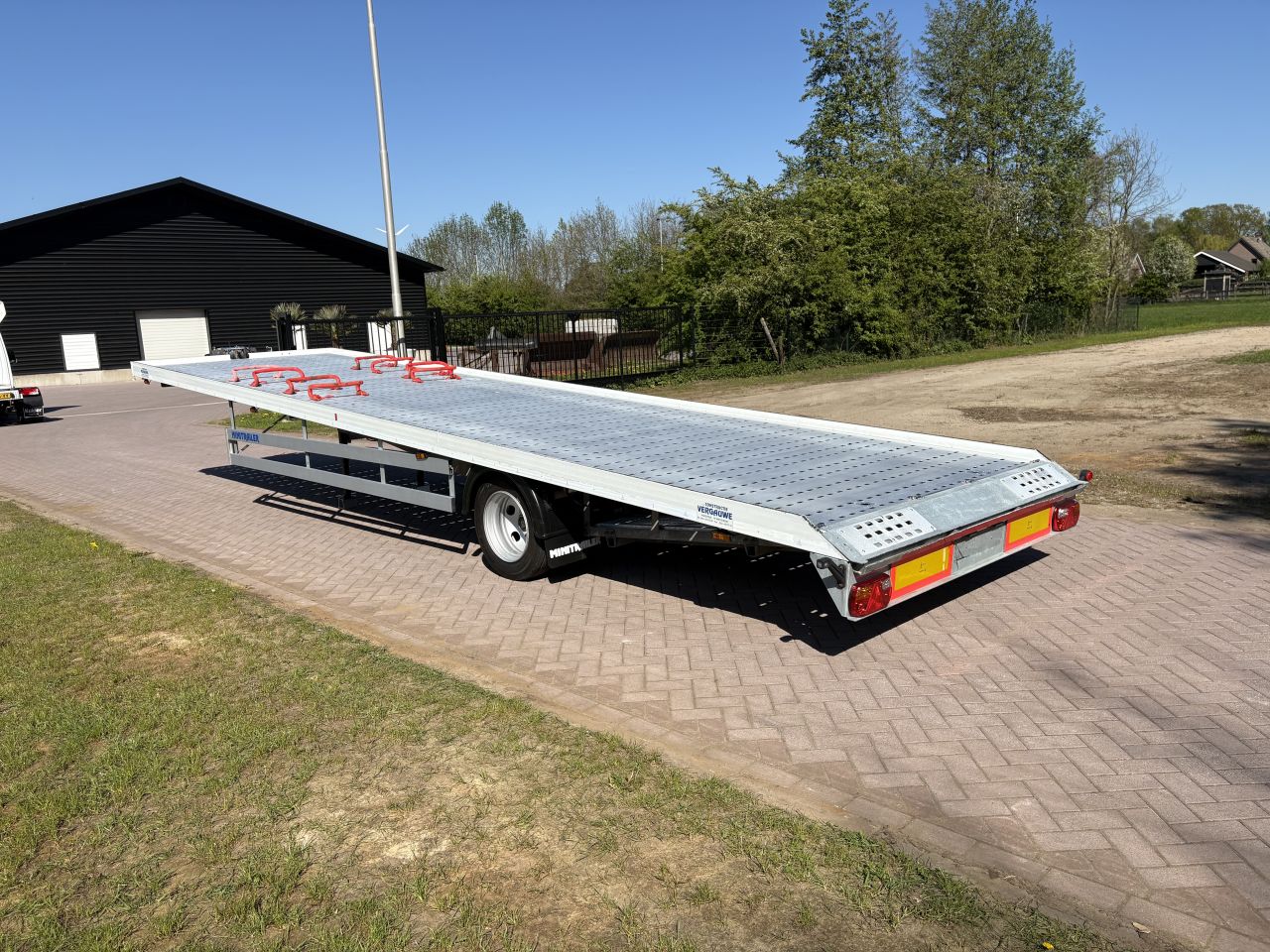 Be oplegger VF MINITRAILER ambulance auto transporter met Lier