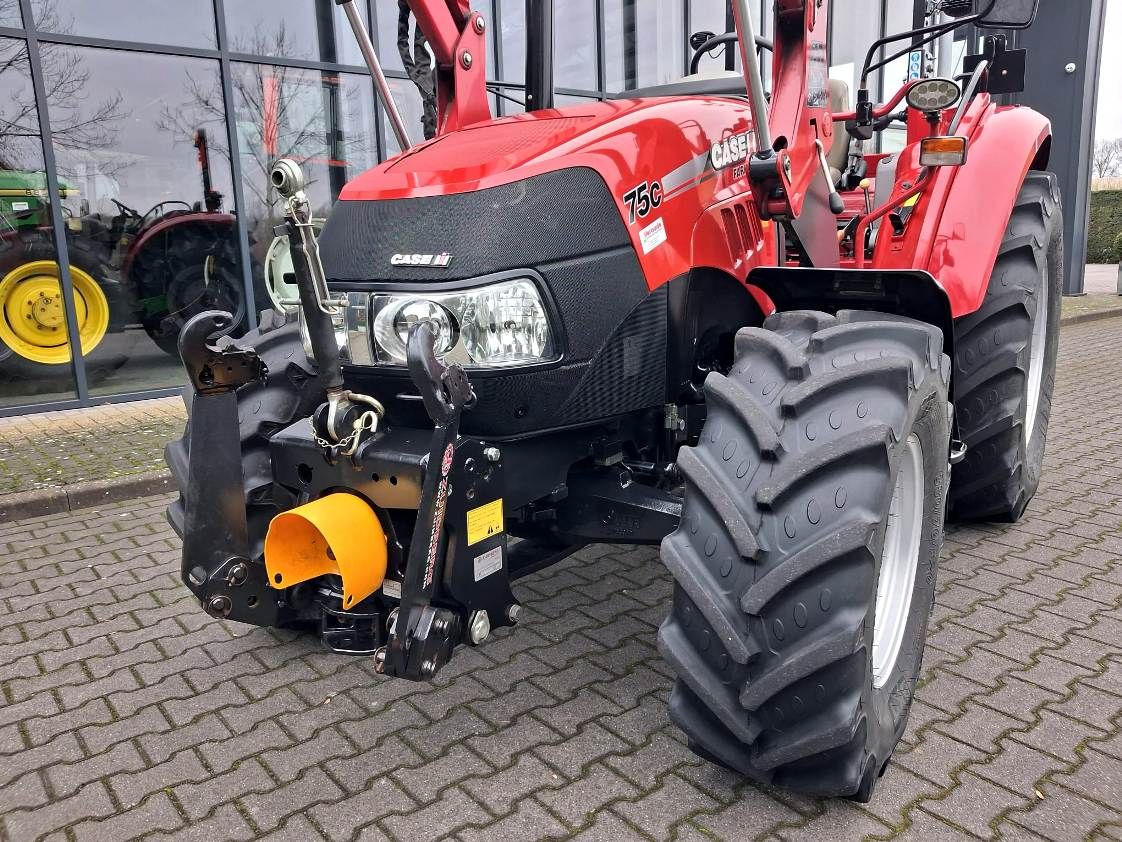 Case-IH Farmall 75C + frontlader + fronthef en PTO