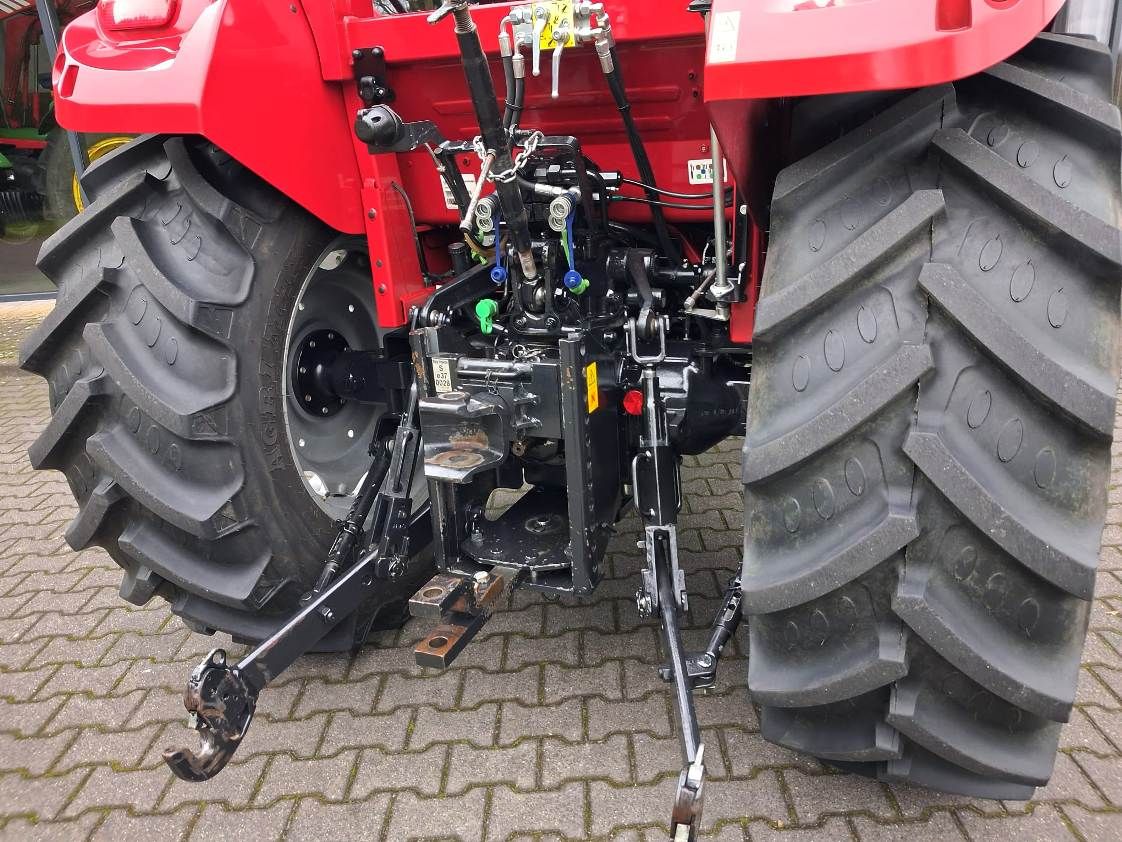 Case-IH Farmall 75C + frontlader + fronthef en PTO