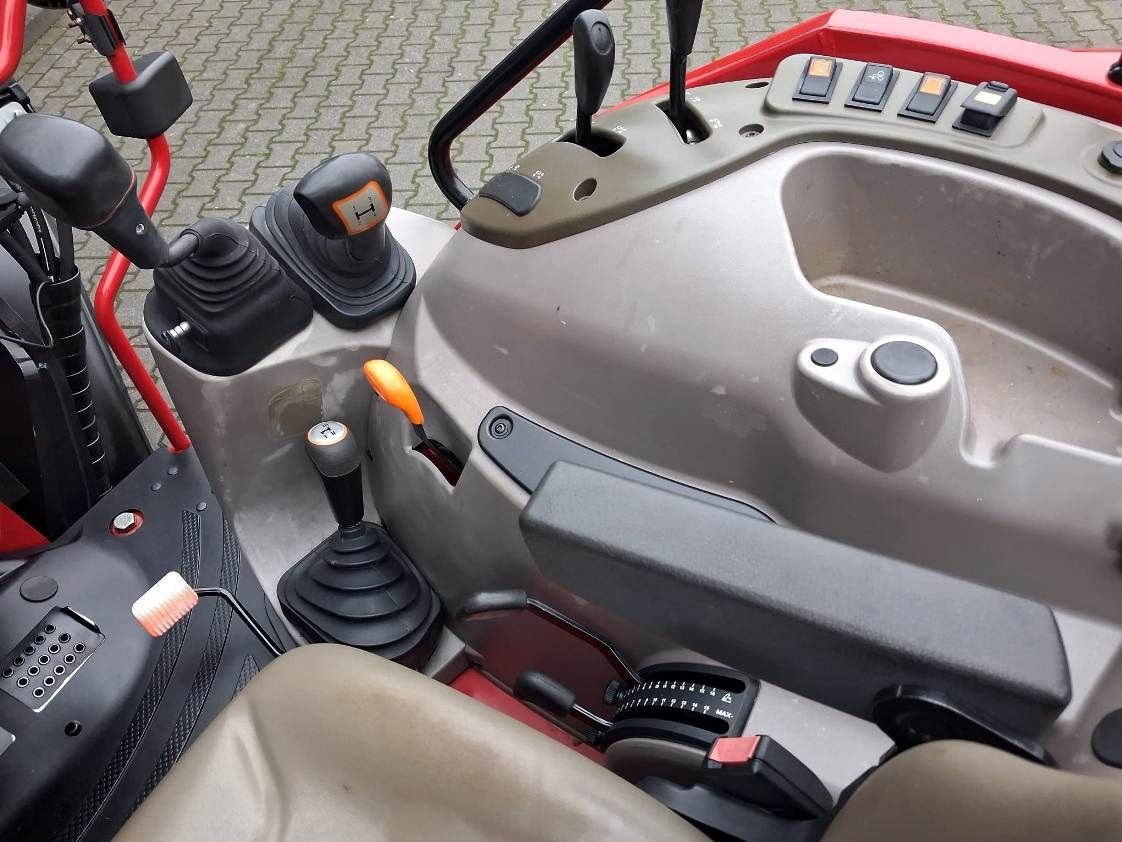 Case-IH Farmall 75C + frontlader + fronthef en PTO