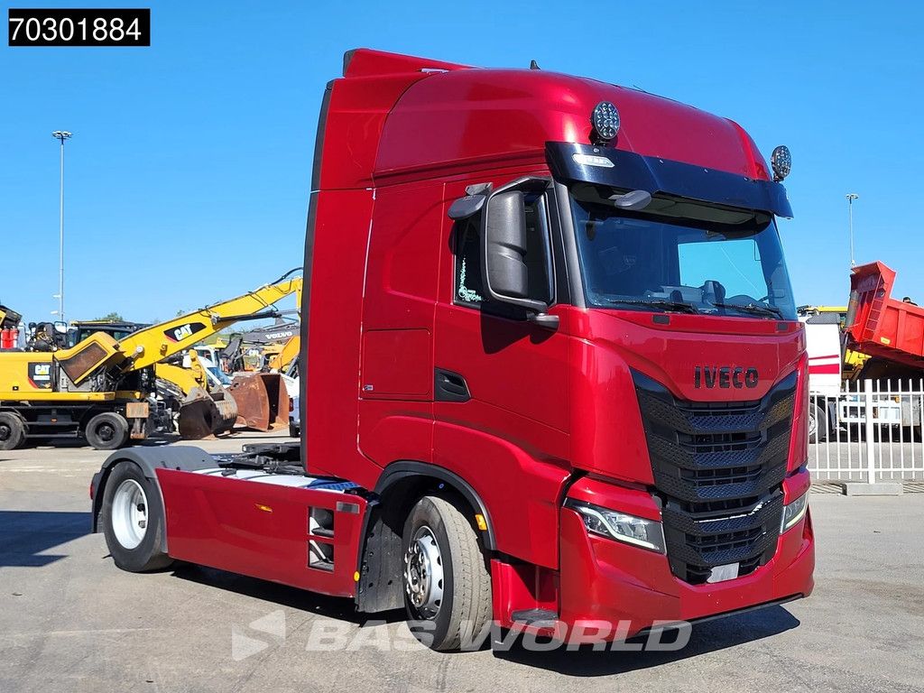 Iveco S-Way 570 4X2 Retarder 2xTanks Standklima ACC Navi