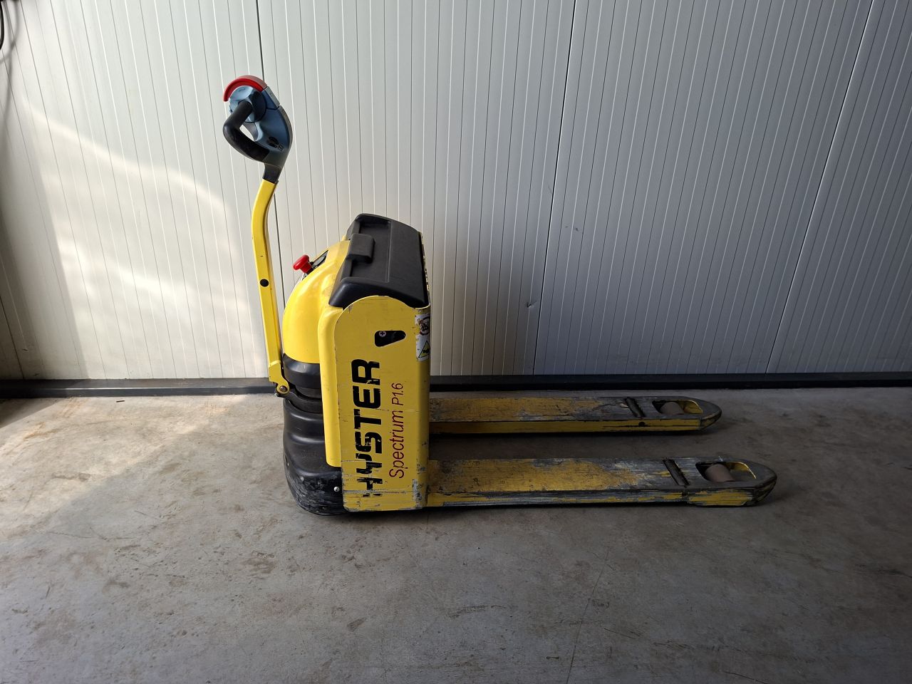 Hyster P1.6 elektrische palletwagen slechts 177 uur