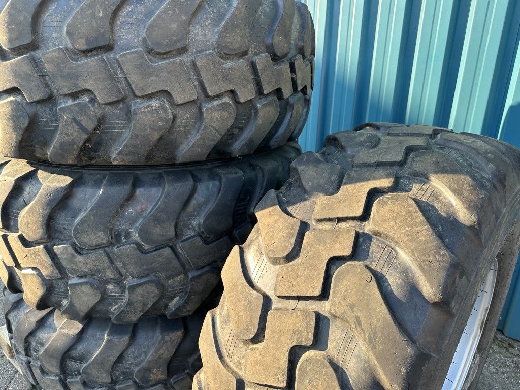 4 Velgen + band aLiance 455/70R20