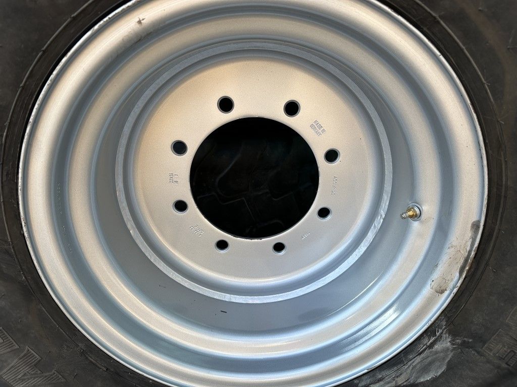 4 Velgen + band aLiance 455/70R20