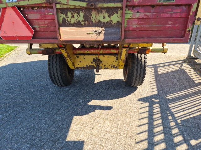 Schuitemaker kipper met kenteken.