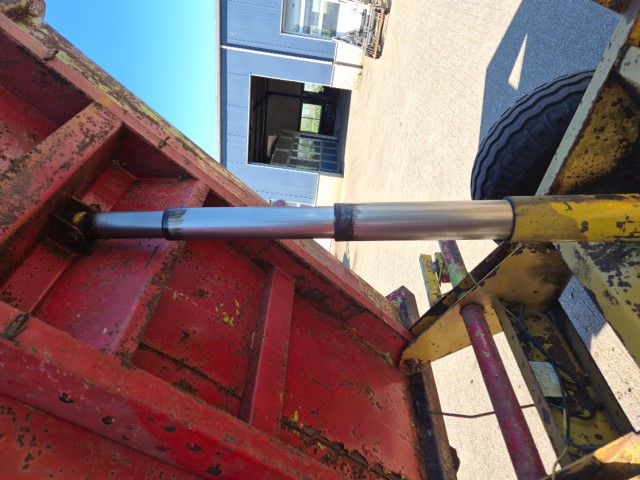 Schuitemaker kipper met kenteken.