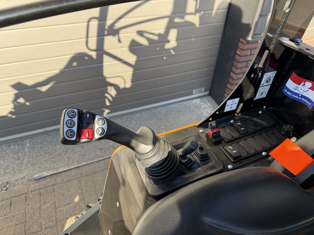 Giant G2700 X-TRA HD+ shovel / kniklader NIEUW budget