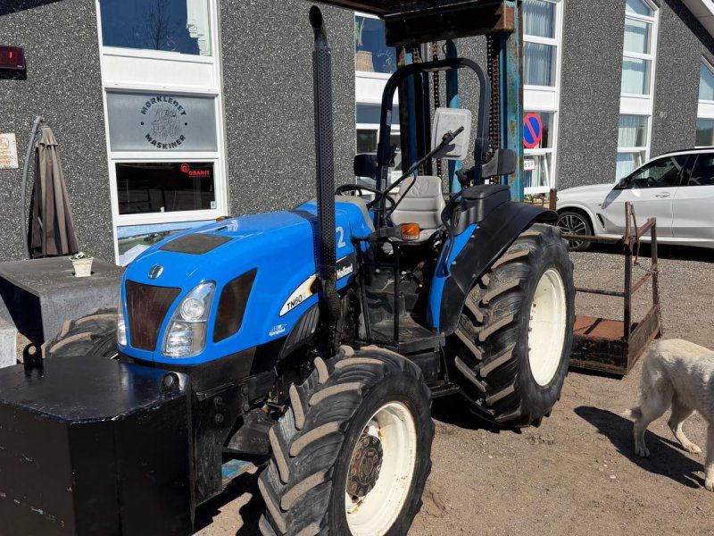 New Holland TN60A Byggelift med kurv KUN KØRT 944 timer