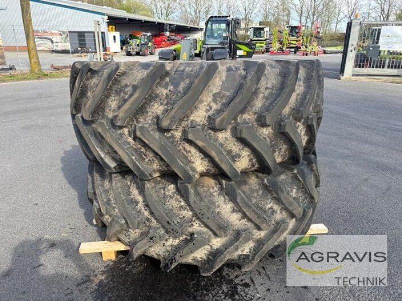 Trelleborg 710/70 R 42 + 600/70 R30