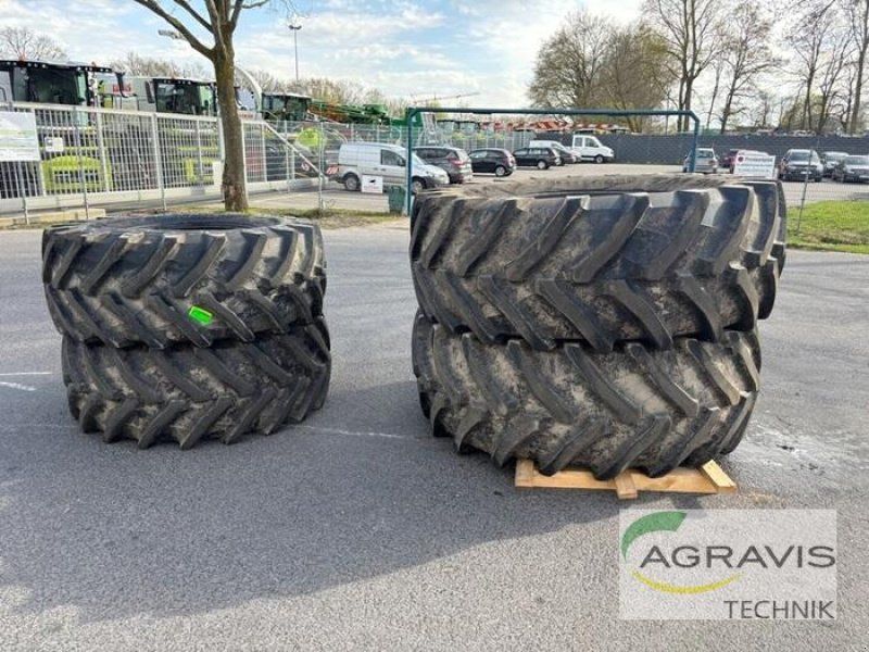 Trelleborg 710/70 R 42 + 600/70 R30