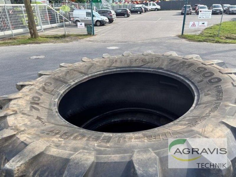 Trelleborg 710/70 R 42 + 600/70 R30